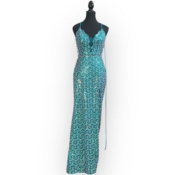 NWOT City Triangles Womens Sequined Metallic Halter Maxi Dress Green Size XS - Picture 1 of 14